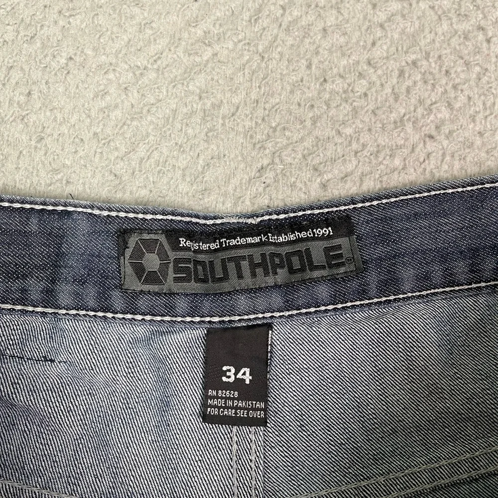 Vintage y2k South‎ Pole embroidered baggy jean shorts